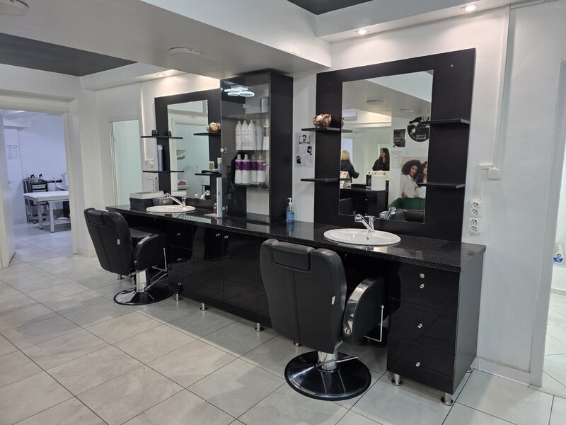 Baba Novac, 10 minute metrou Dristor, salon de cosmetica, infrumusetare