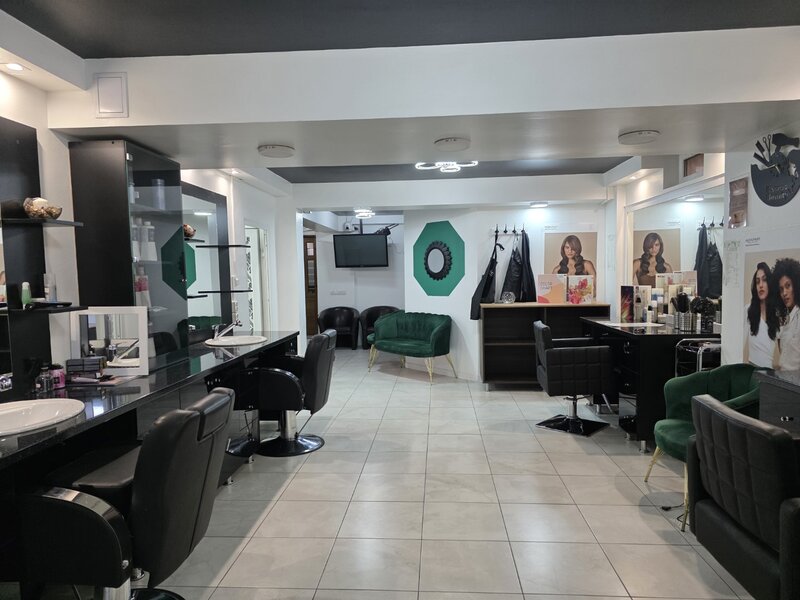 Baba Novac, 10 minute metrou Dristor, salon de cosmetica, infrumusetare