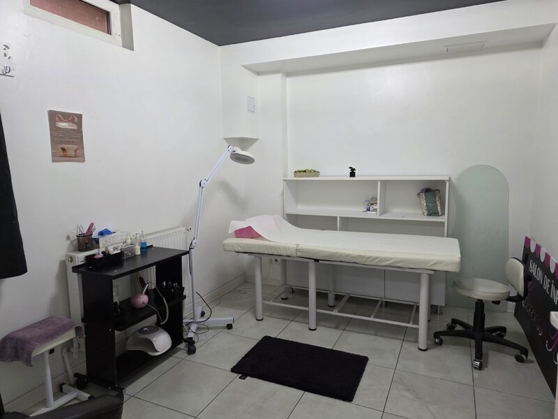 Baba Novac, 10 minute metrou Dristor, salon de cosmetica, infrumusetare